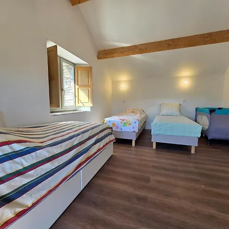 Authentic Corsican House, Pool & Panorama Bergerie Pied'u Celu Poggio-Marinaccio